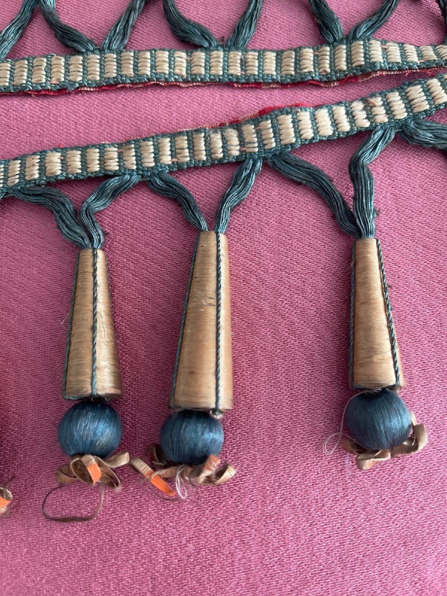 Antique Lyonnaise Passementerie, 18th Century Silk Pompom Braid-photo-2