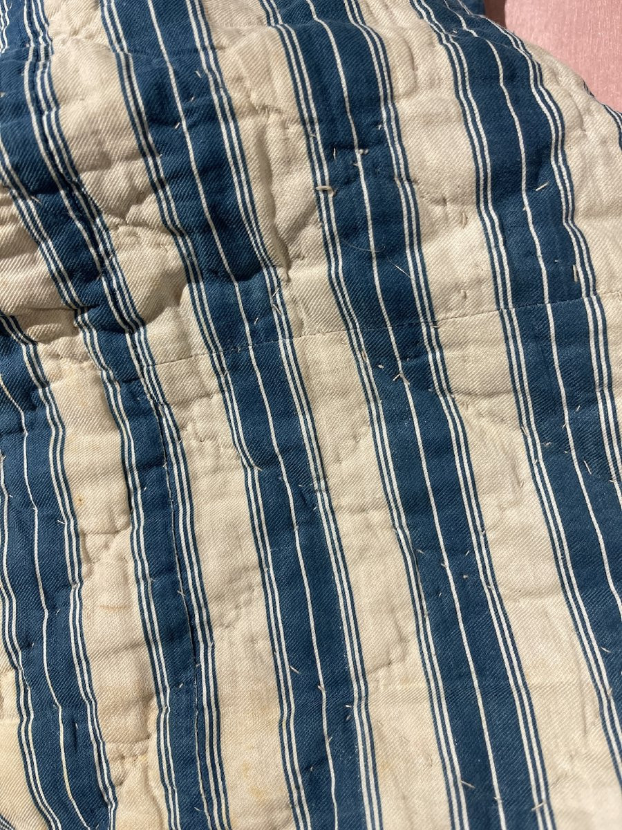 19th Century Quilted Blanket With Blue And Beige Stripes From The Bordeaux Region-photo-8