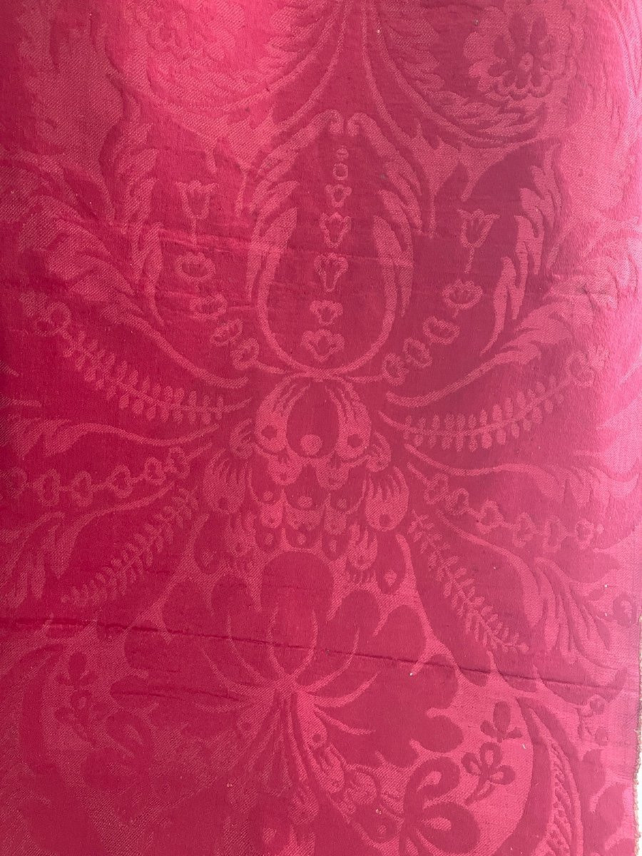 Raspberry Brocatelle 18th Century Curtain, Hanging-photo-3