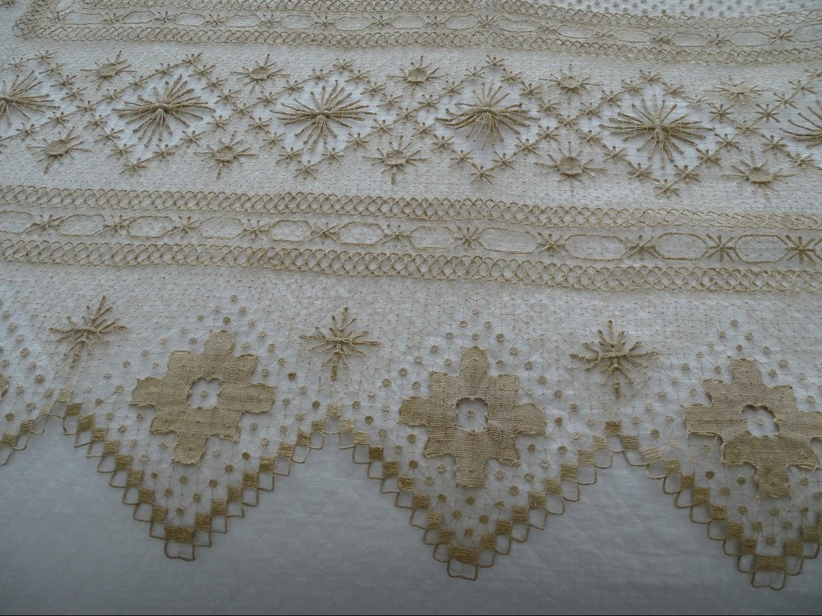  Antique Lace Bedspread Or Tablecloth – Needlework And Crochet – Starched Linen-photo-1