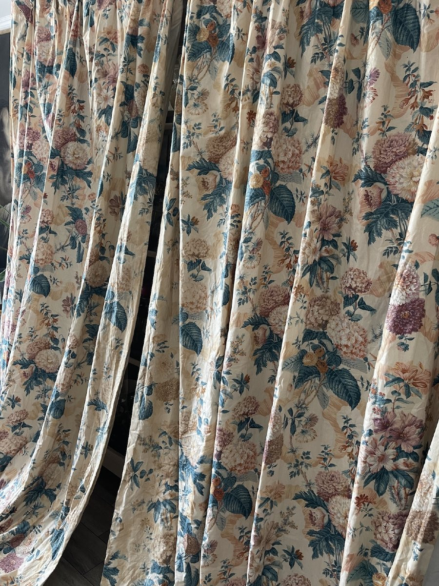 Pair Of Floral Chintz Curtains, 20th Century, Hydrangeas, Fuchsias, Dahlias-photo-1