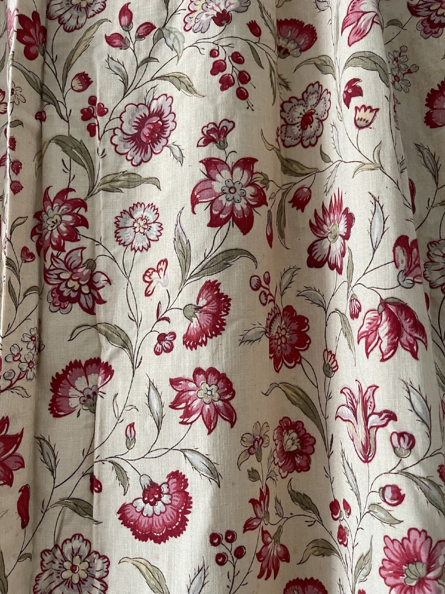 Un rideau ancien en coton imprimé , époque XIXème et passementerie-photo-2