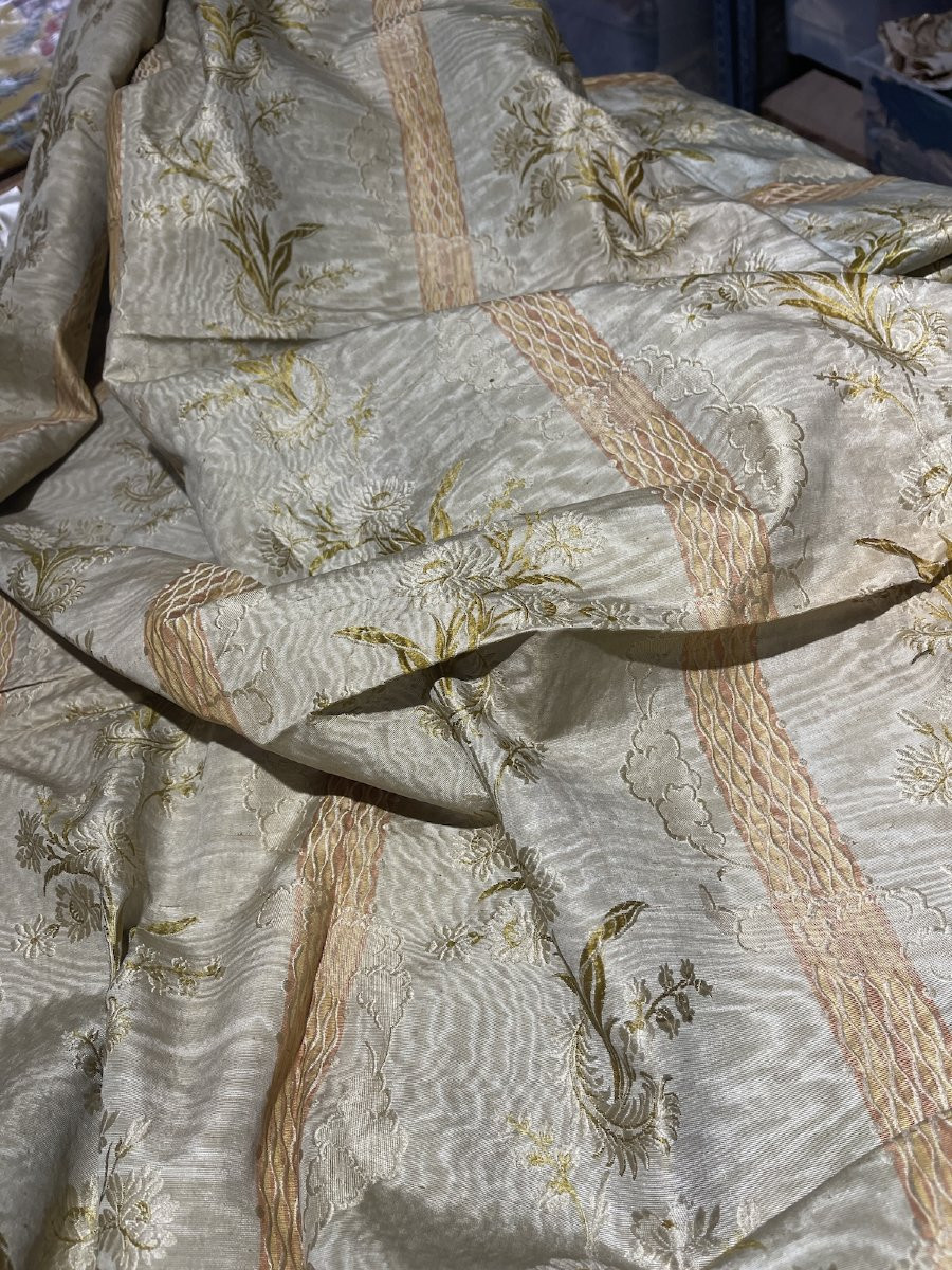 Métrage de soierie lyonnaise – XIXe siècle décor floral -photo-3