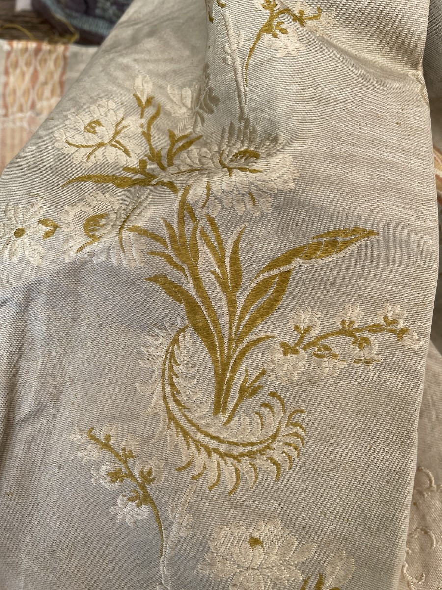 Métrage de soierie lyonnaise – XIXe siècle décor floral -photo-7