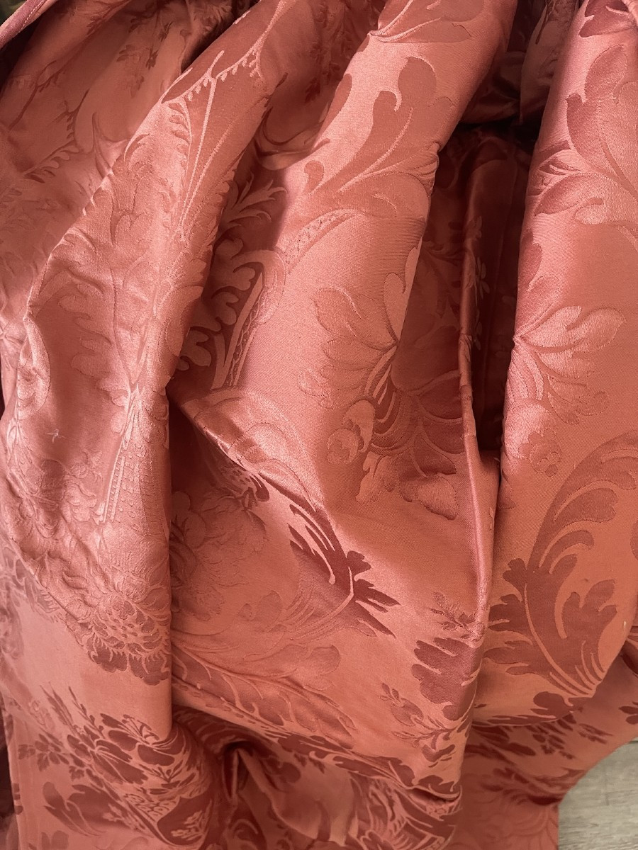 Dessus de lit ou métrage de tissu  damas ancien 