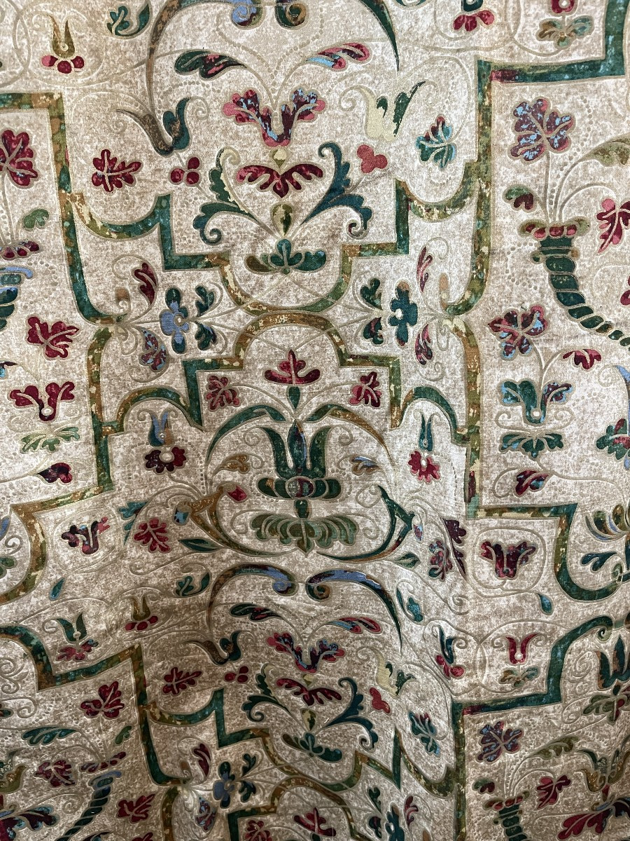 Second  Métrage de tissu ancien – Décor Renaissance ornemental