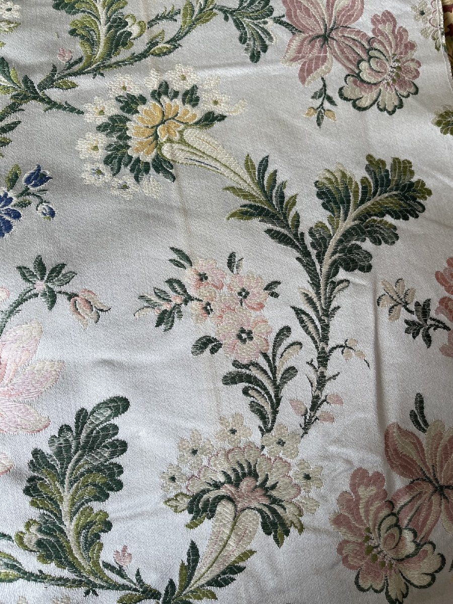 Jacquard Silk Fragment With Floral Decoration – Prestige Vintage  -photo-5