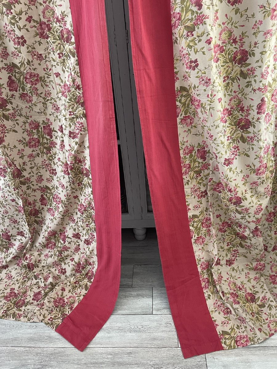 Paire de rideaux anciens décor floral, fin XIXème