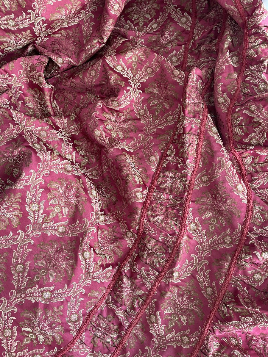 Silk Satin Bedspread With A Silky Weave-photo-4