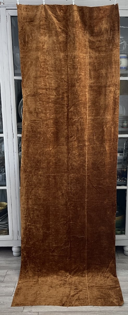 First Length Of 19th Century Silk Velvet, Golden Brown Color-photo-4