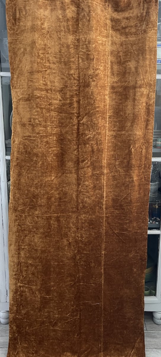 Second Length Of 19th Century Silk Velvet, Golden Brown Color-photo-4