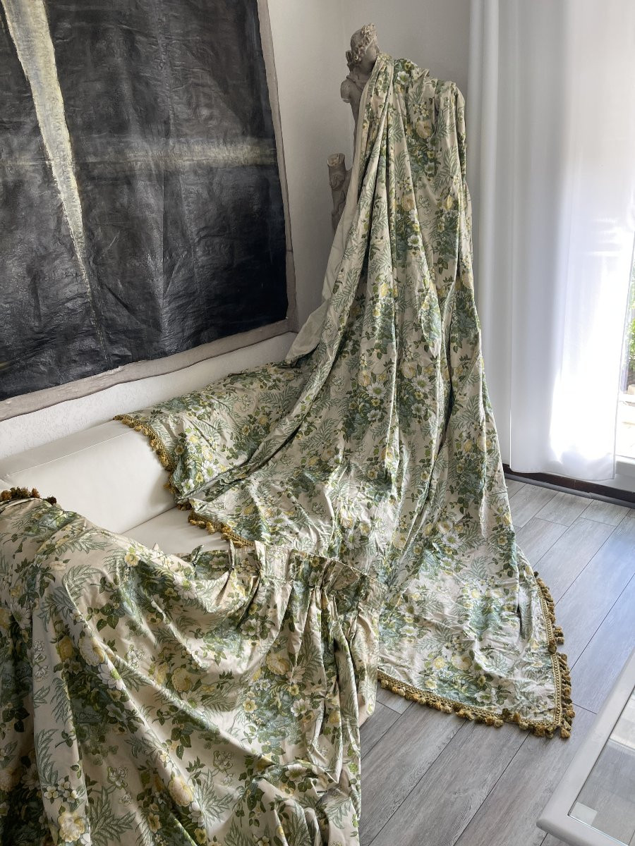 Pair Of Chintz Curtains With Floral Decoration, Doves And Butterflies-photo-4