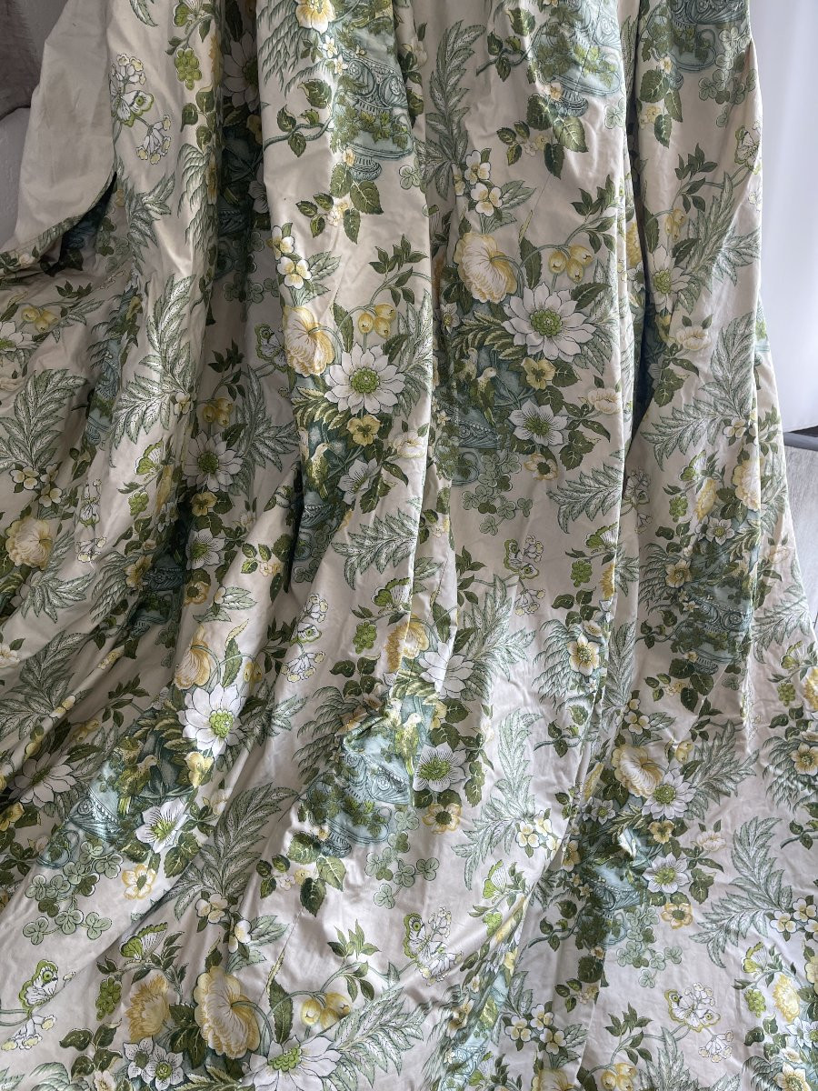 Pair Of Chintz Curtains With Floral Decoration, Doves And Butterflies-photo-2