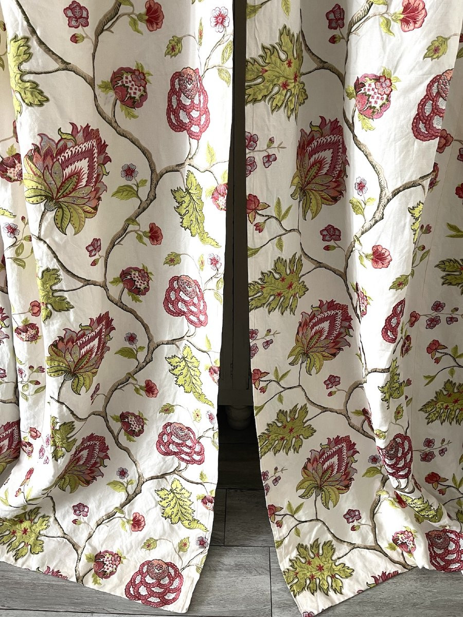 Pair Of White Linen Curtains With Raised Floral Embroidery, Indienne-photo-3
