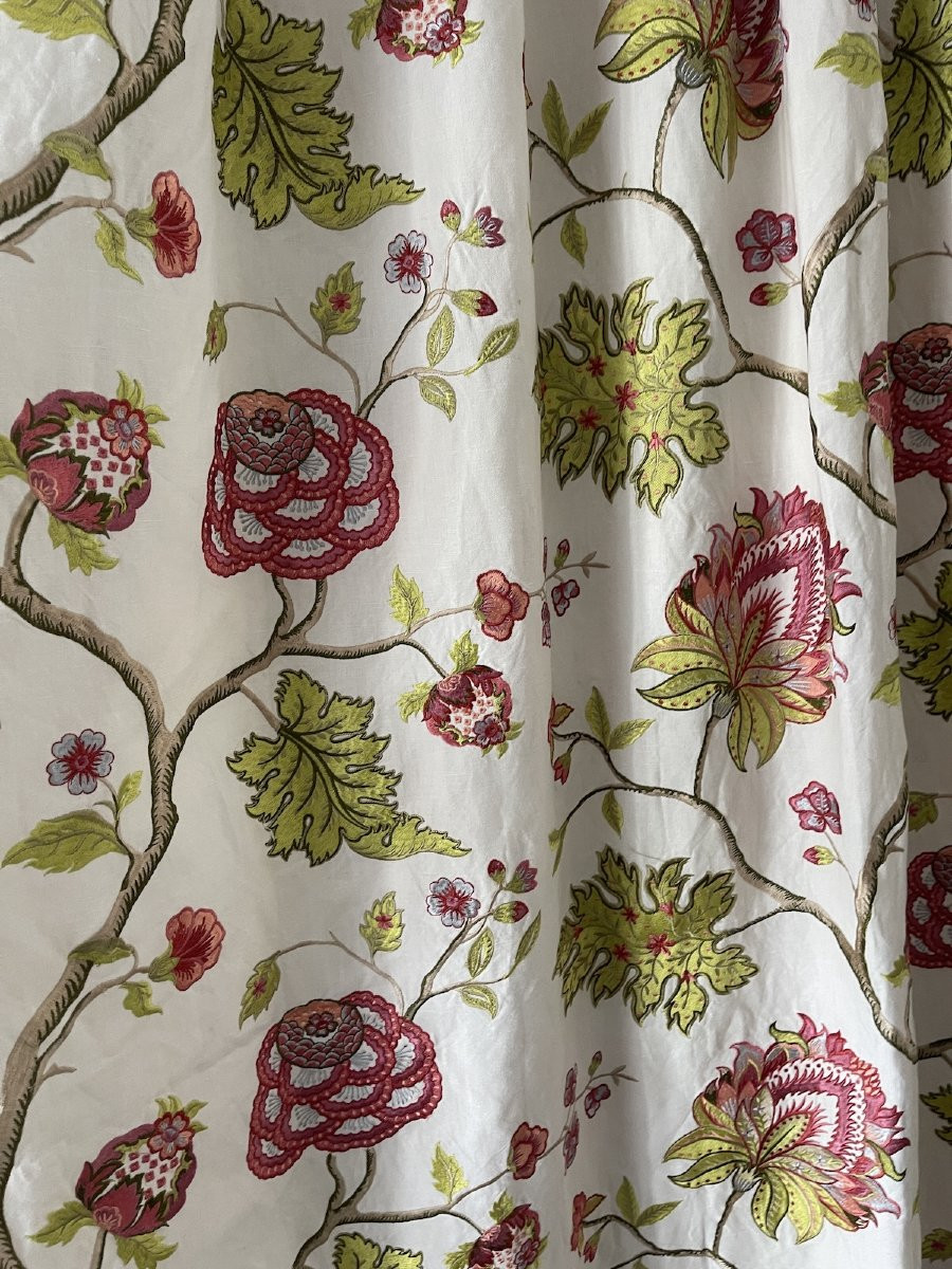 Pair Of White Linen Curtains With Raised Floral Embroidery, Indienne-photo-8