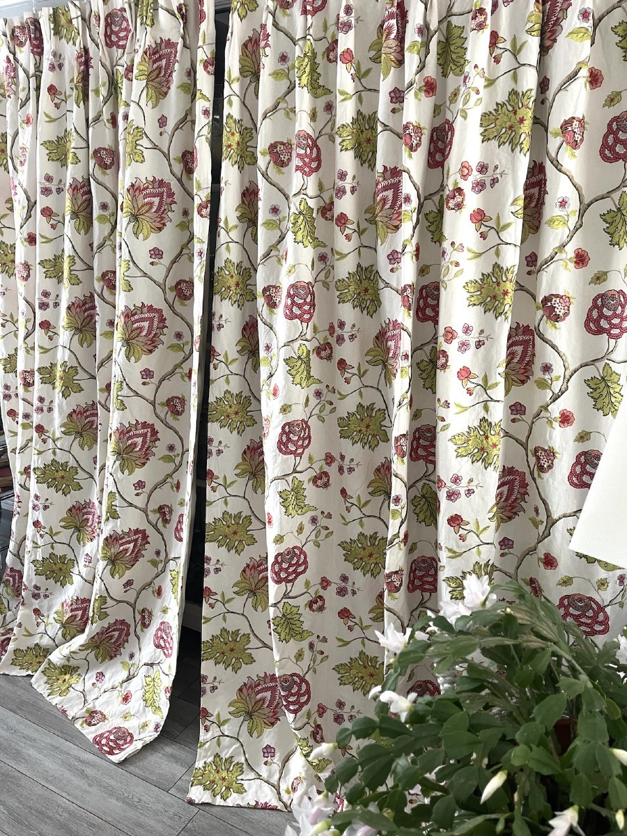 Pair Of White Linen Curtains With Raised Floral Embroidery, Indienne