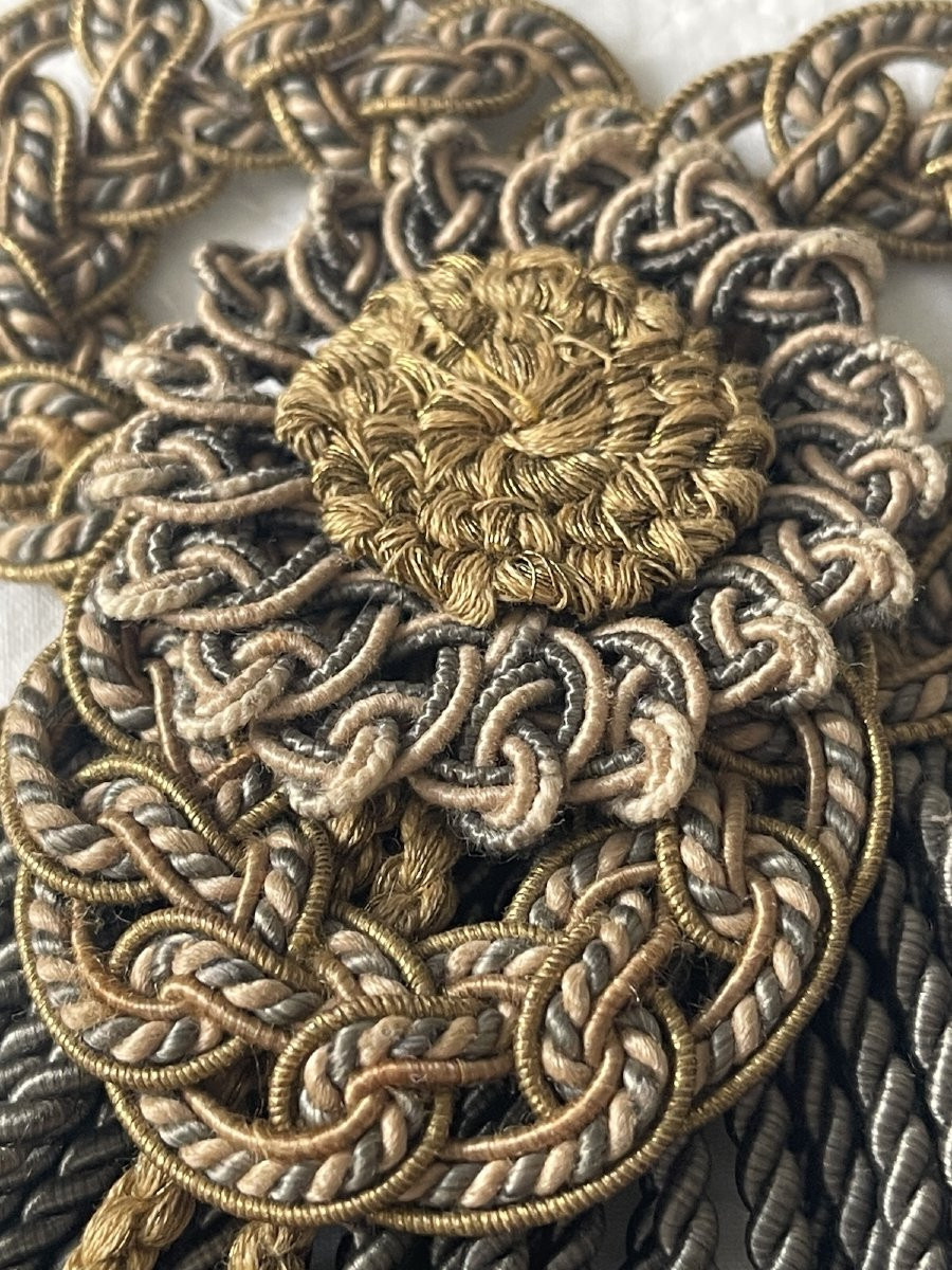 Set Of 4 Pieces Of Silk Trimmings, 19th Century. -photo-7