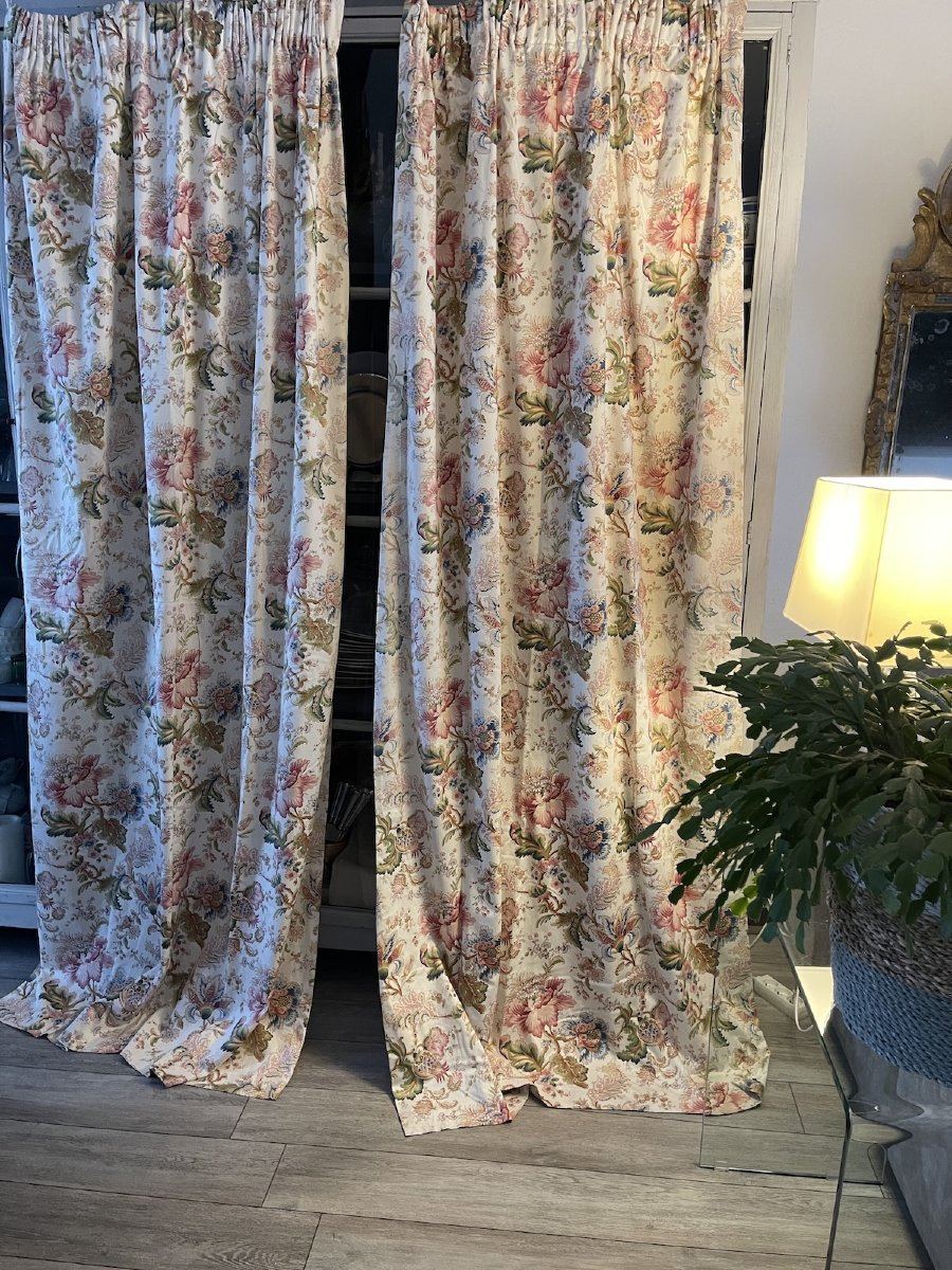 Second Pair Of Antique Curtains With Stylized Floral Decoration, White Background-photo-4