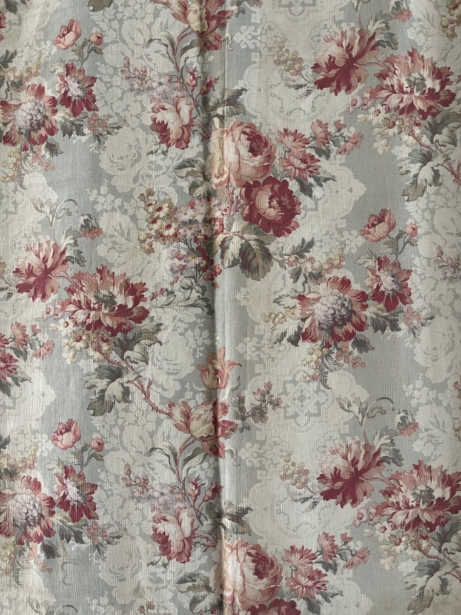 Antique Printed Cotton Panel – Decor Of Roses In Powdery Tones – Late 19th Century-photo-2