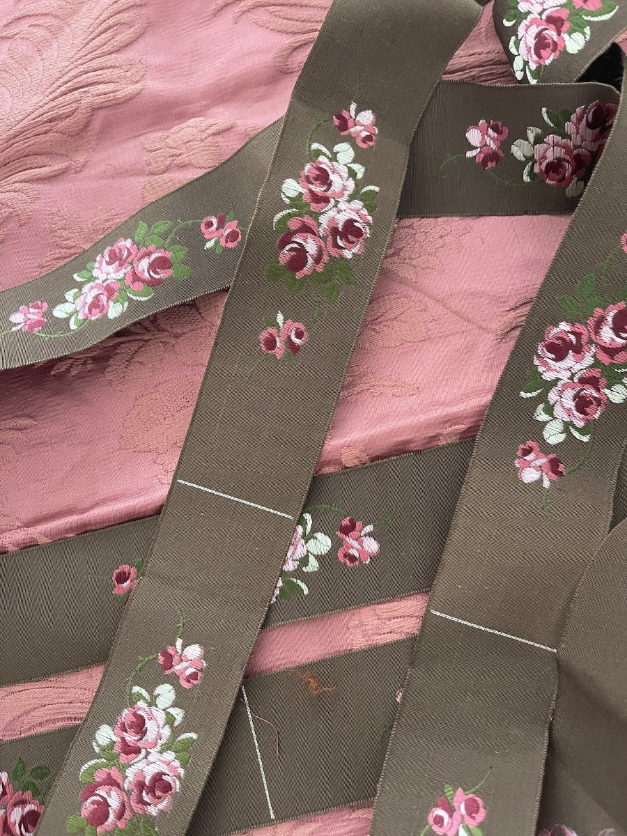 355 Cm X 4 Cm. Antique Jacquard Silk Ribbon Trim – Elegance And Refinement, Floral Design -photo-4