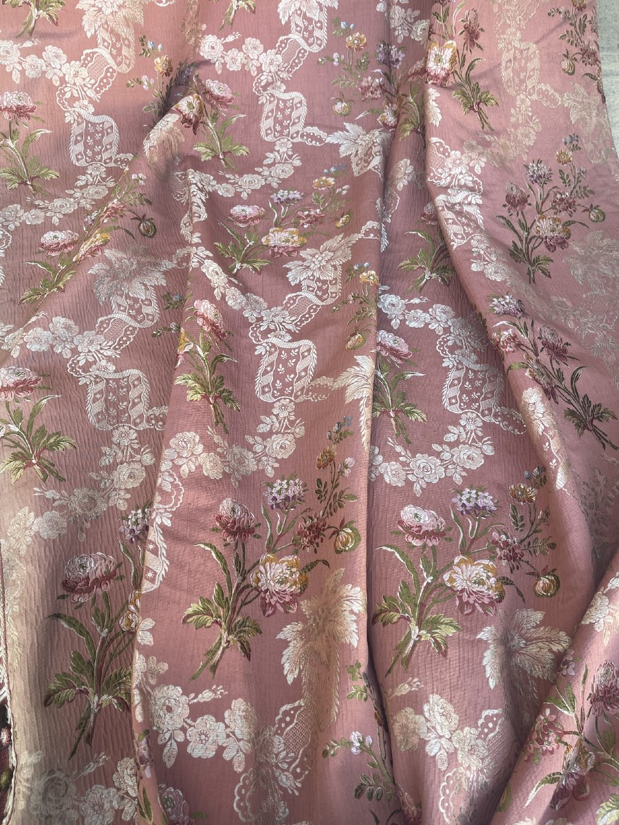 Métrage en Soierie Lyonnaise – XIXᵉ Siècle – Motif Floral