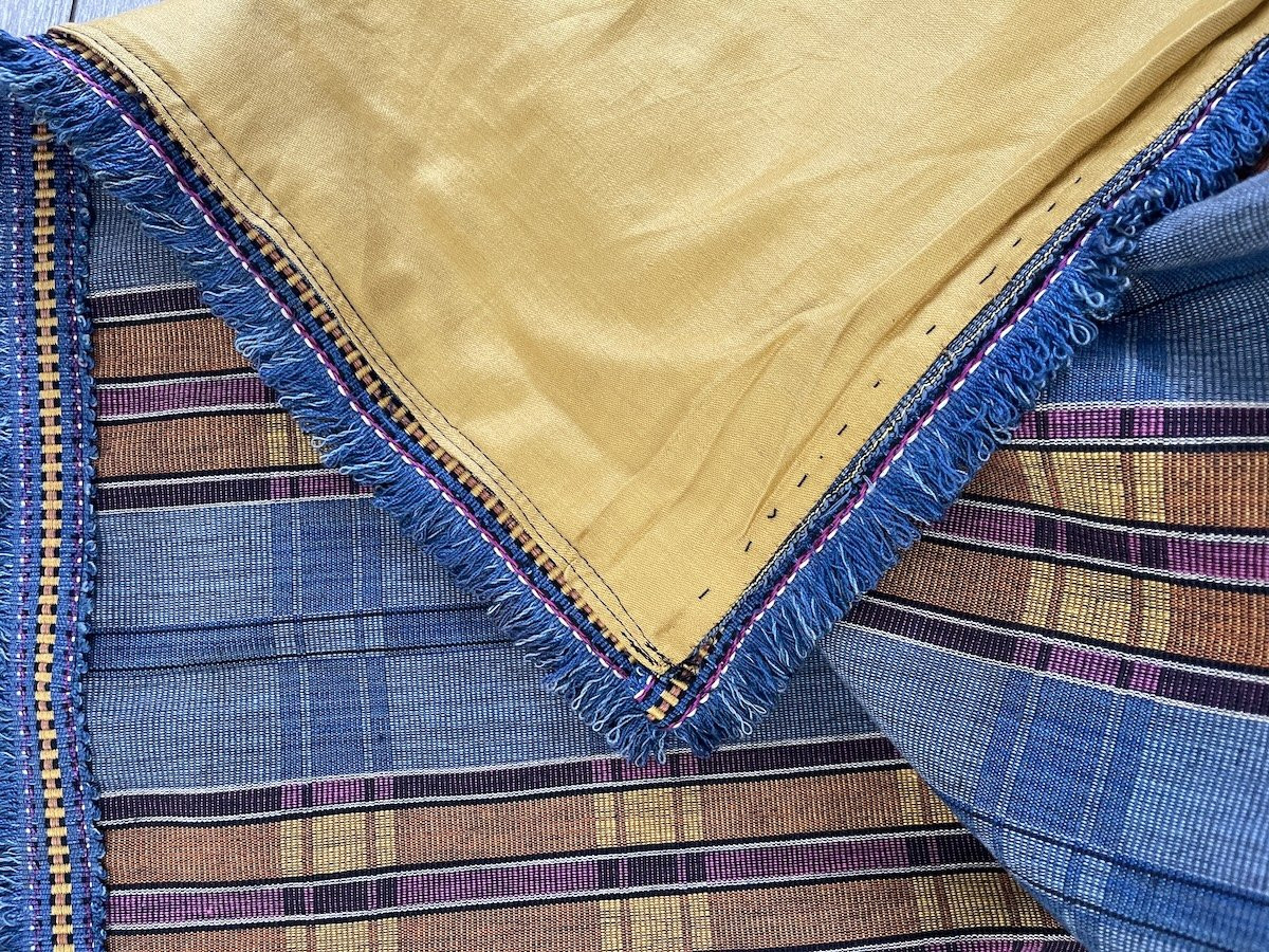 Pair Of Late 19th Century Curtains – Woven In Shades Of Blue And Gold, Trimmed With Fringed Braid-photo-4