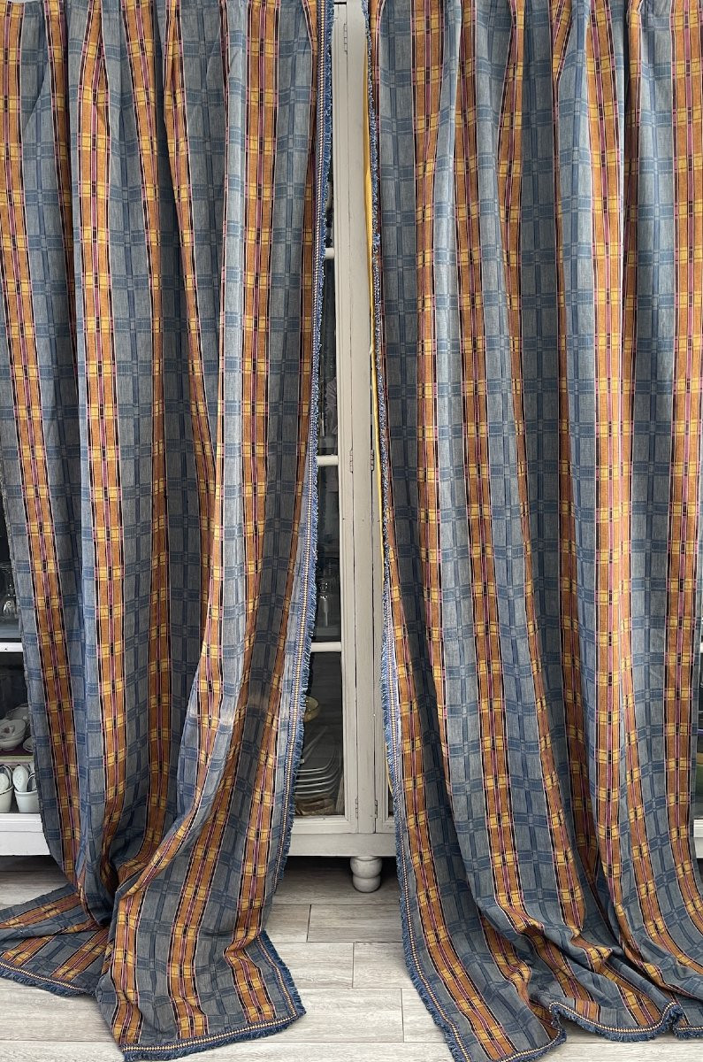 Pair Of Late 19th Century Curtains – Woven In Shades Of Blue And Gold, Trimmed With Fringed Braid-photo-1