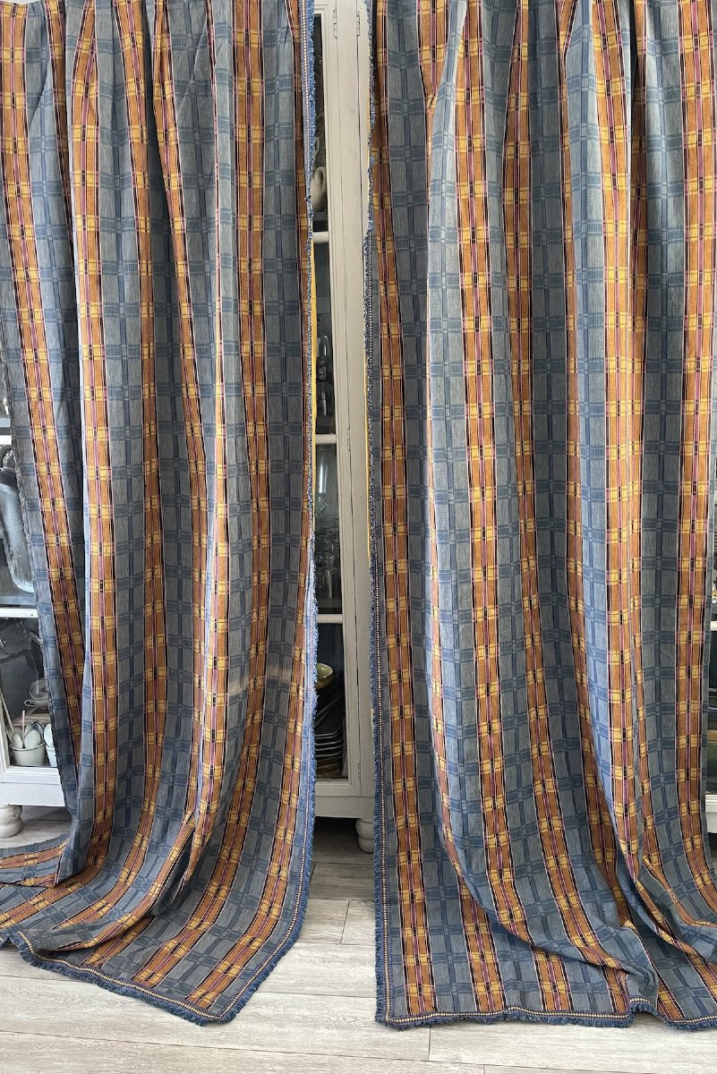 Pair Of Late 19th Century Curtains – Woven In Shades Of Blue And Gold, Trimmed With Fringed Braid-photo-6