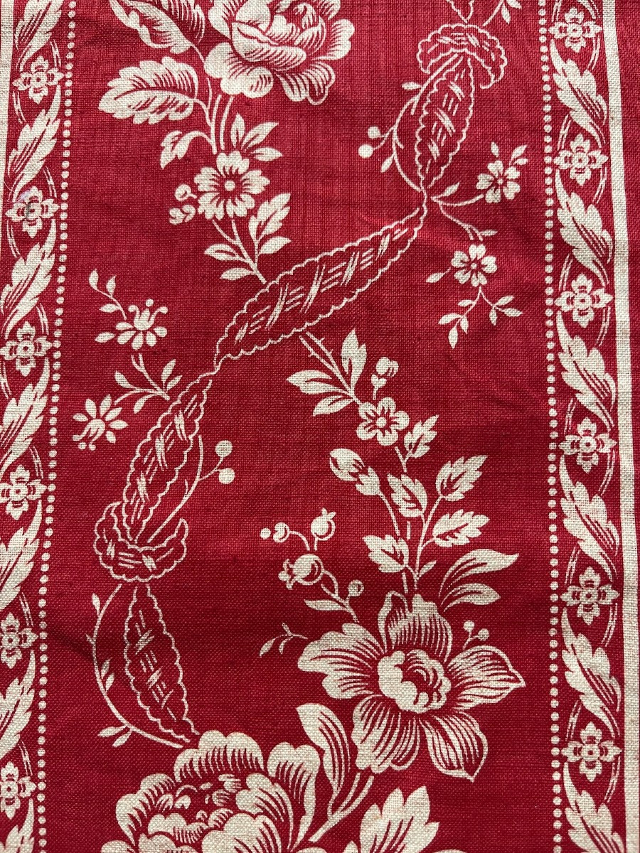 328 cm x 15,5 cm. Bordure Rouge à Décor Floral Blanc Pour Coussins, Rideaux, Tentures -photo-2