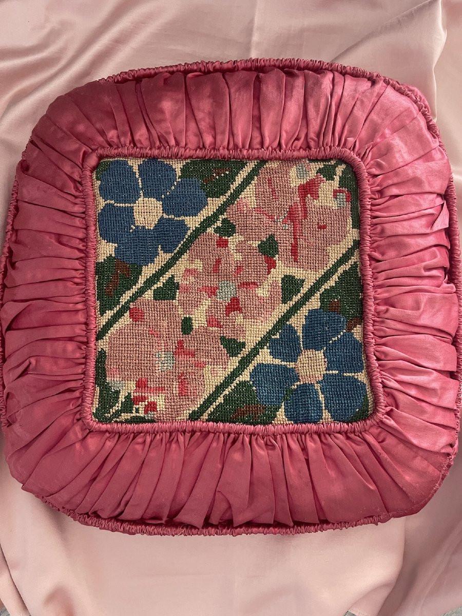Satin Silk Cushion – Circa 1900 – Petit Point Tapestry Embroidery-photo-6