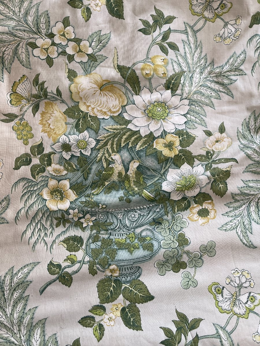 Paire de grandes tentures en chintz au décor floral et colombes-photo-3