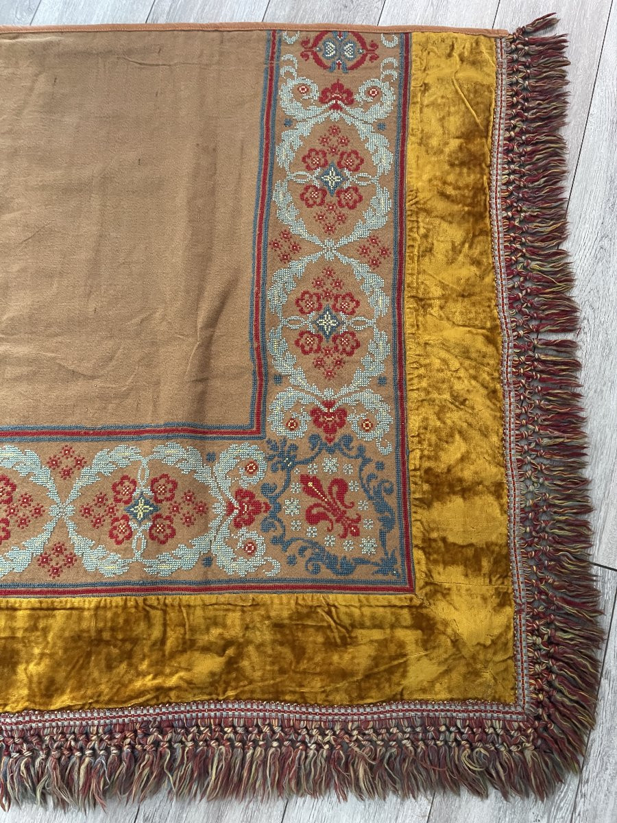 Silk Velvet And Embroidered Linen Table Or Chest Of Drawers Rug - Fleur De Lys Design-photo-8