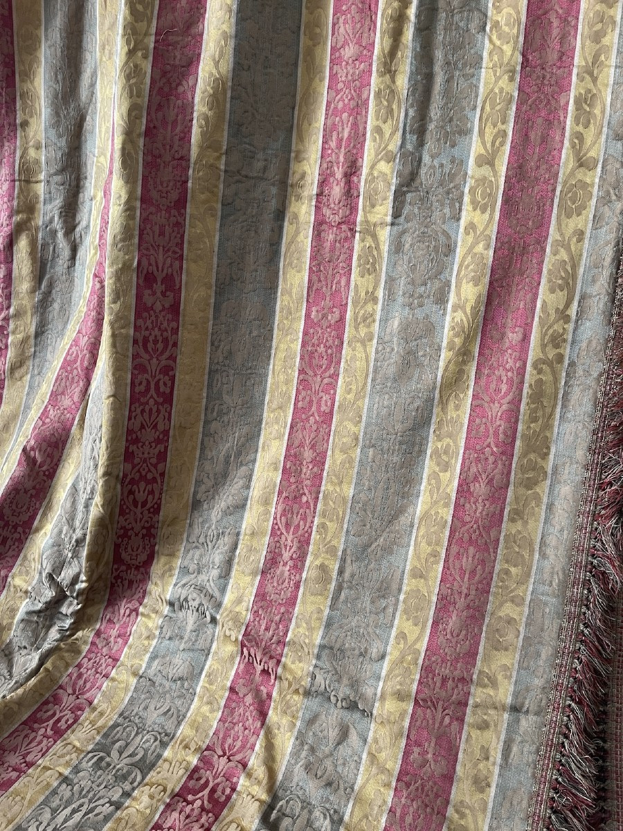 Paire de rideaux de château en soie damassée – XIXᵉ siècle -315 cm x 125 cm-photo-7