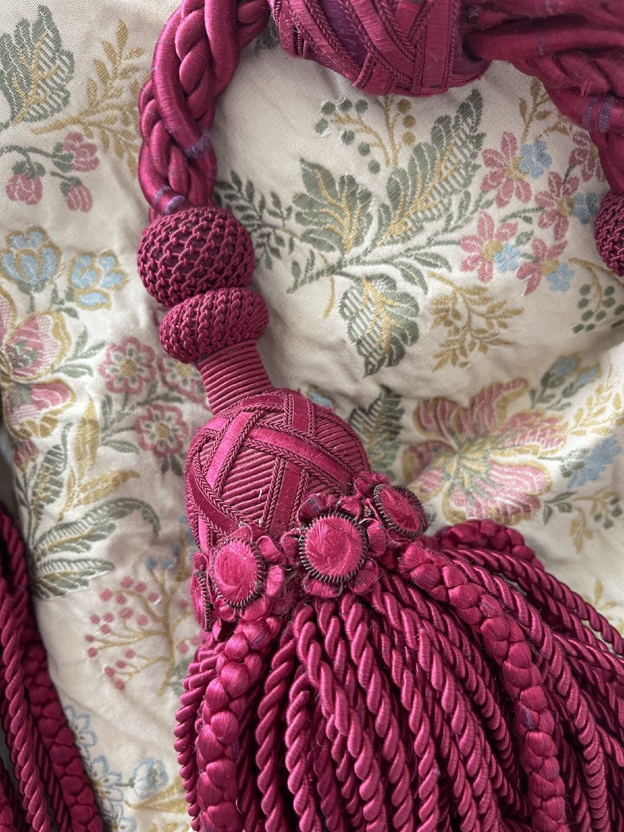Paire d’embrases en passementerie ancienne, rose profond. 4 pompons et leur cordon-photo-4