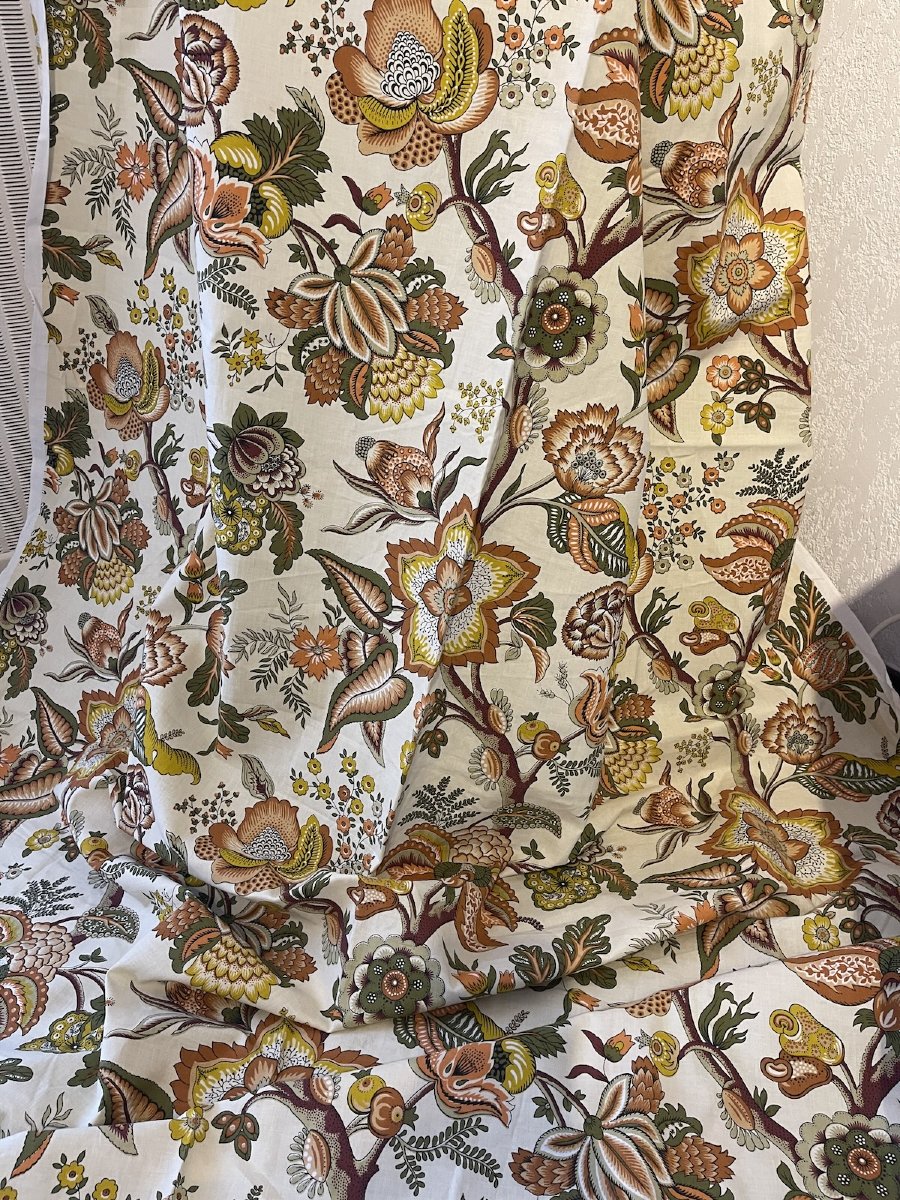 Vintage Fabric, Printed Yardage With Exuberant Flowers - 380 X 127 Cm-photo-4
