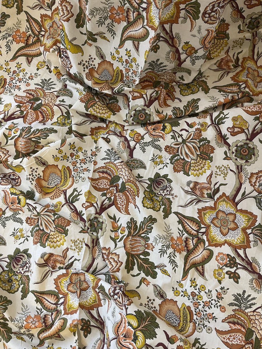 Vintage Fabric, Printed Yardage With Exuberant Flowers - 380 X 127 Cm-photo-5