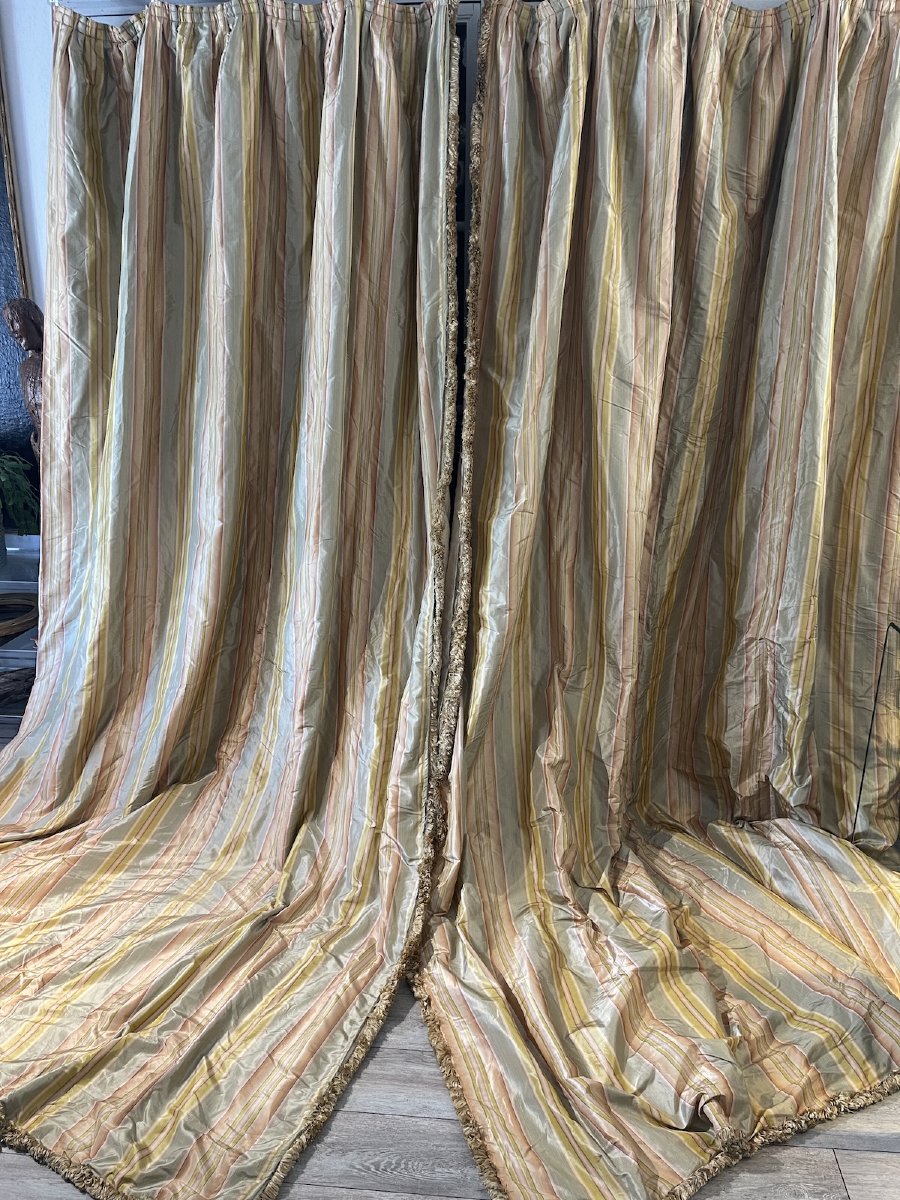 Pair Of Pastel Italian Silk Curtains 326 Cm X 200 Cm