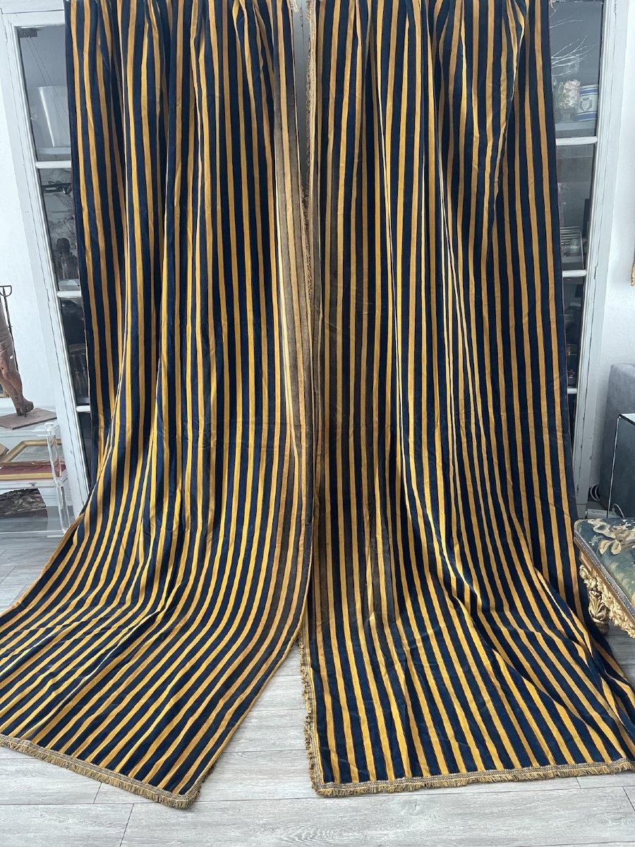 Paire de rideaux Art Déco en velours rayé bleu et jaune doré