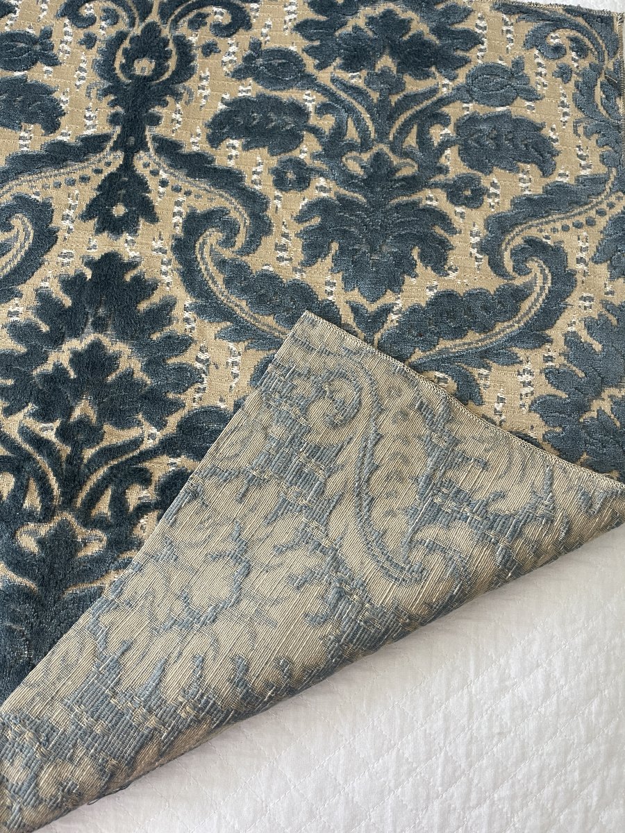 Velvet Fragment, Genoa Velvet Style – Late 19th / Early 20th Century-photo-3