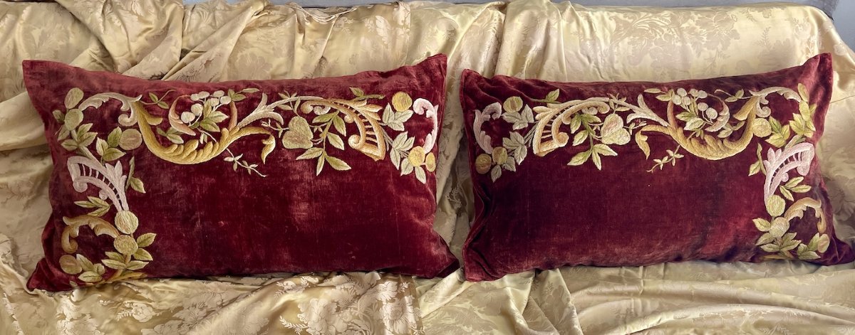 Premier Coussin d'apparat XIXème  en velours de soie brodé 88 cm x 56 cm-photo-8