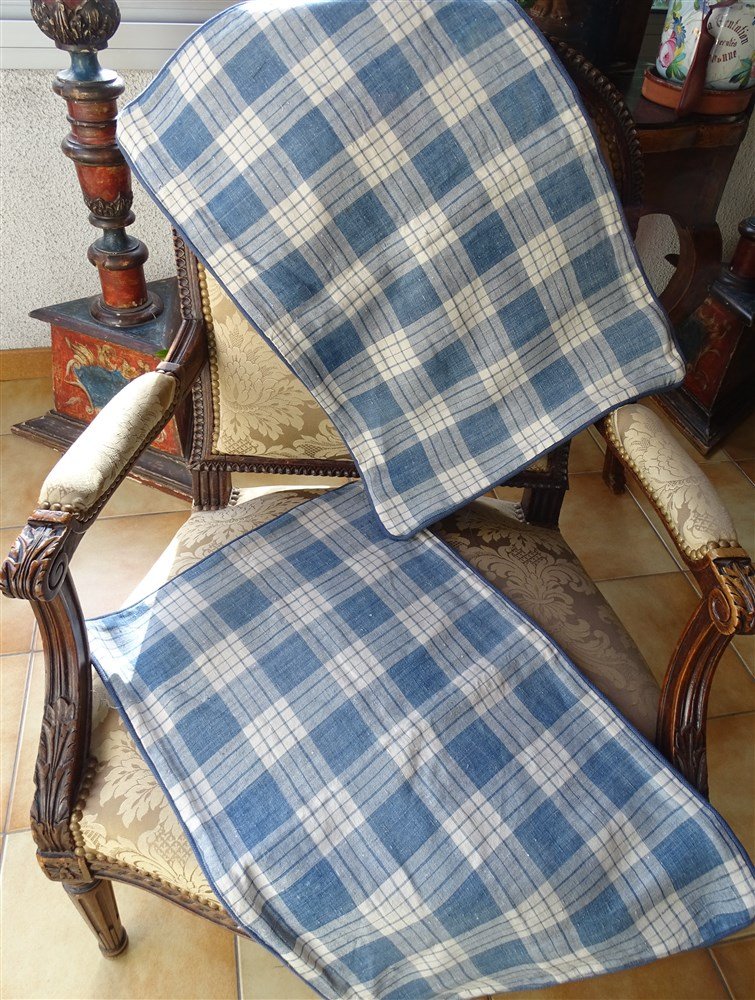 Deux housses de coussins en lin ancien – Carreaux bleu et blanc