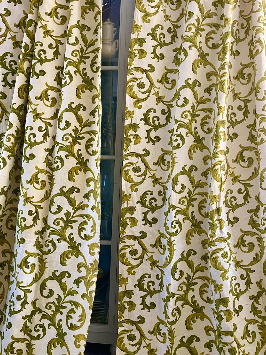 Second Pair Of Baroque-style Printed Linen Curtains, 295 Cm X 125 Cm.  2 Pairs Available-photo-2