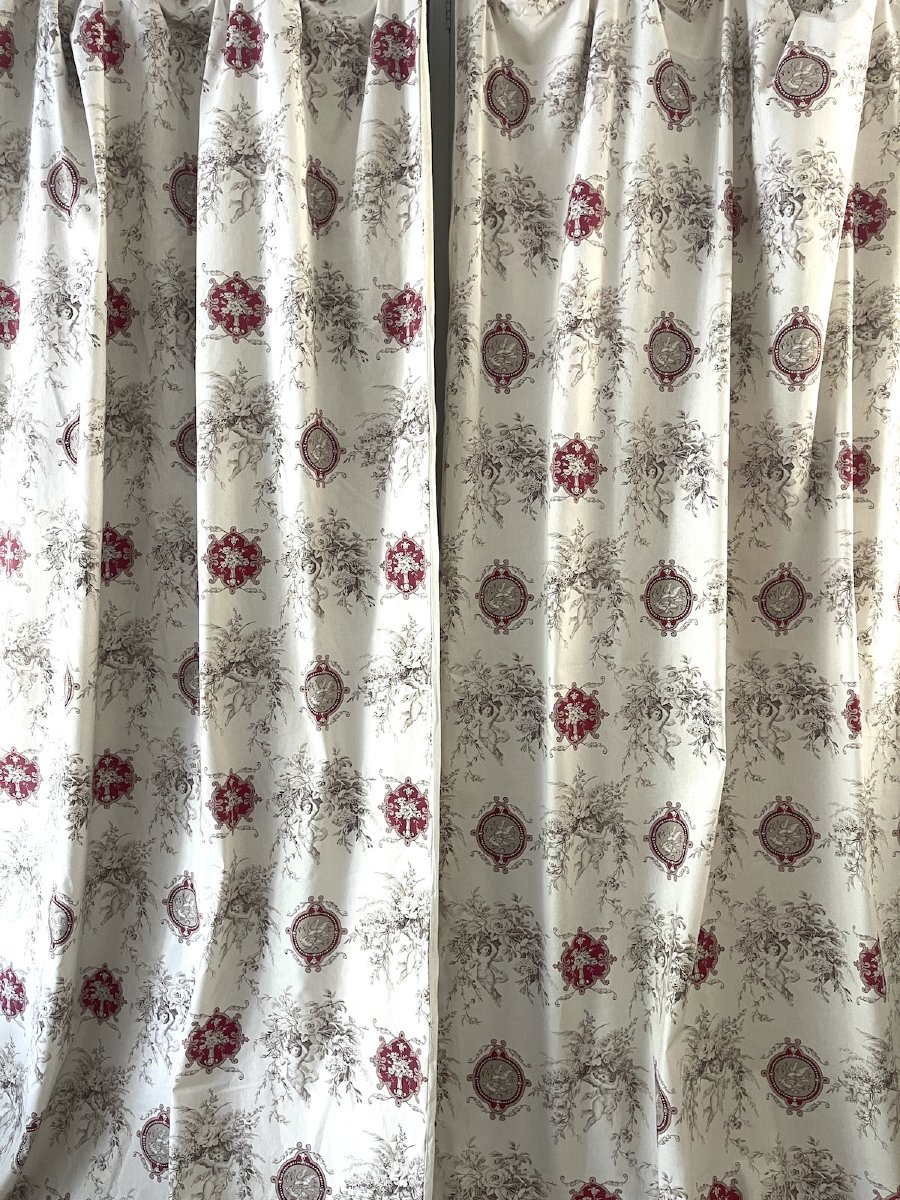 First Pair: 2 Printed Curtains – Grayscale Design Featuring Cherubs, Doves, And Purple Medallions-photo-5