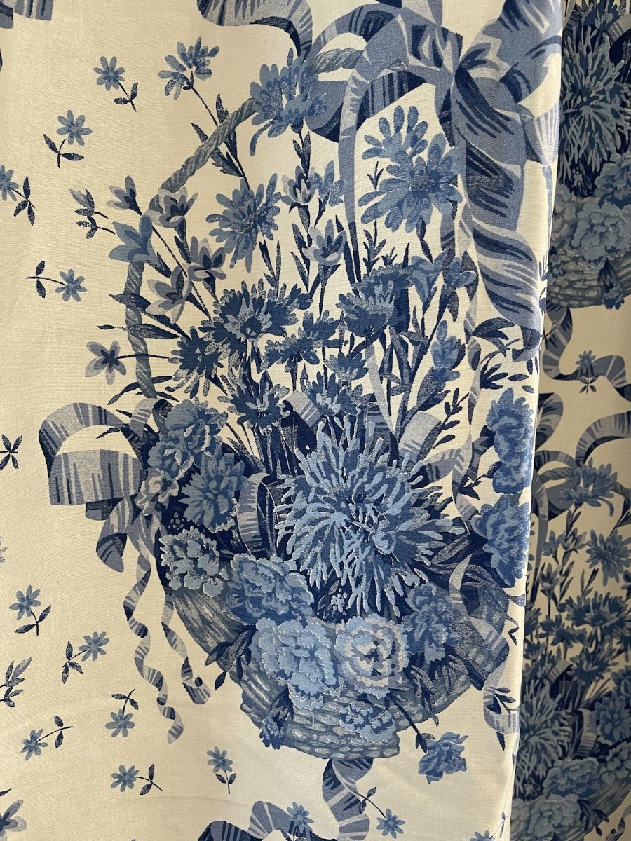  Pair Of Printed Curtains In A Harmony Of Blues-photo-5