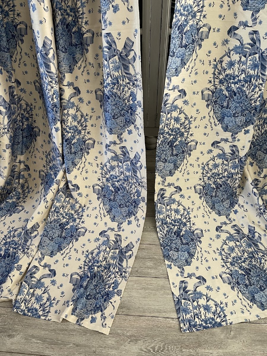 Pair Of Printed Curtains In A Harmony Of Blues-photo-6
