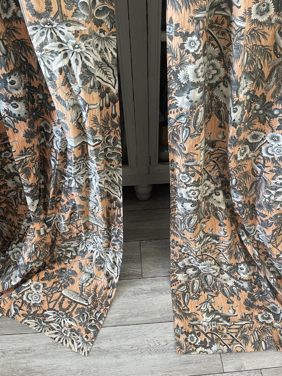 Paire de rideaux imprimés à décor chinoisant-photo-4