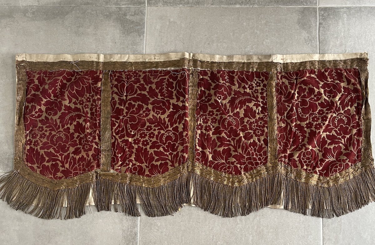 Antique Decorative Textile Made Of Red And Gold Silk Velvet, With Fringe-photo-2