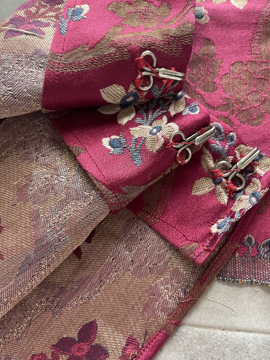 Fuchsia-pink Silk Valance With Floral Decoration, Late 19th Century-photo-3