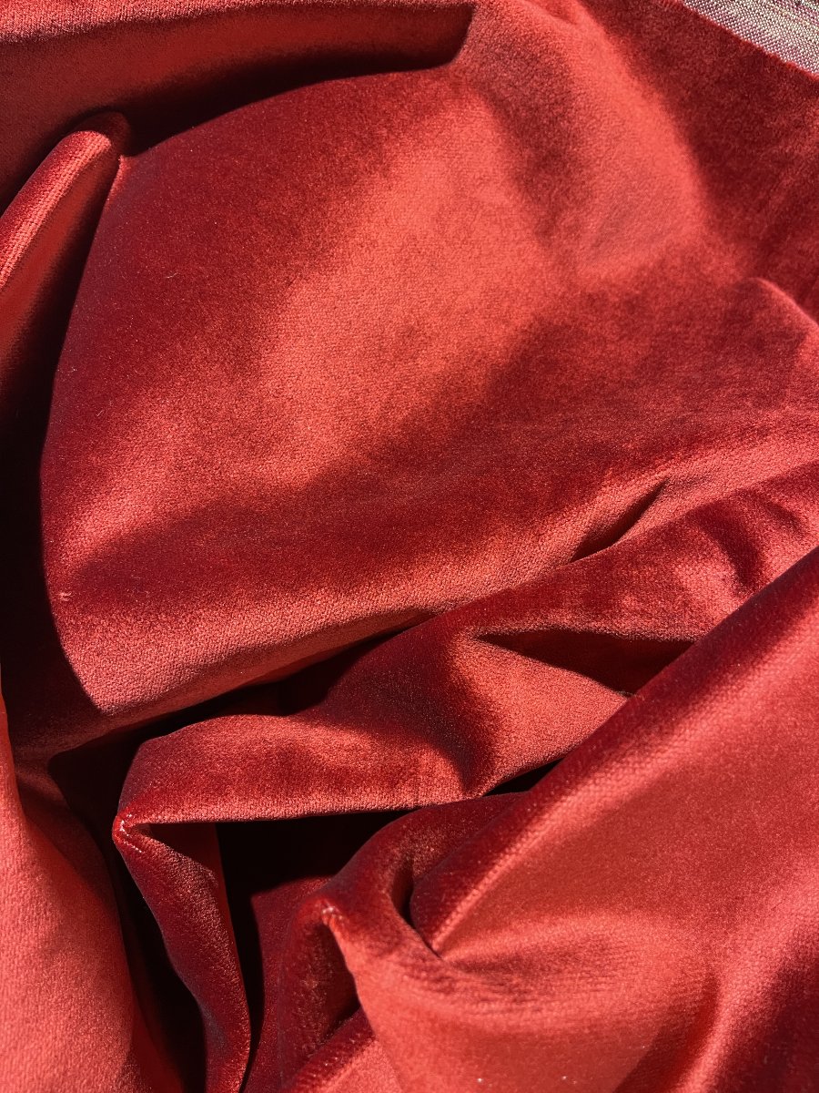 Fragment de velours rouge – Début du XXᵉ siècle-photo-1