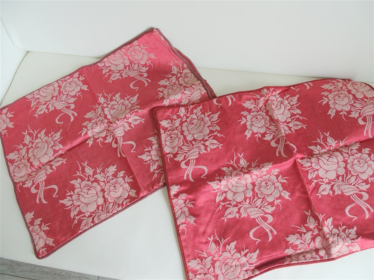 2 Silk Cushion Cover Satin Bouquets Of Roses Enrubannées